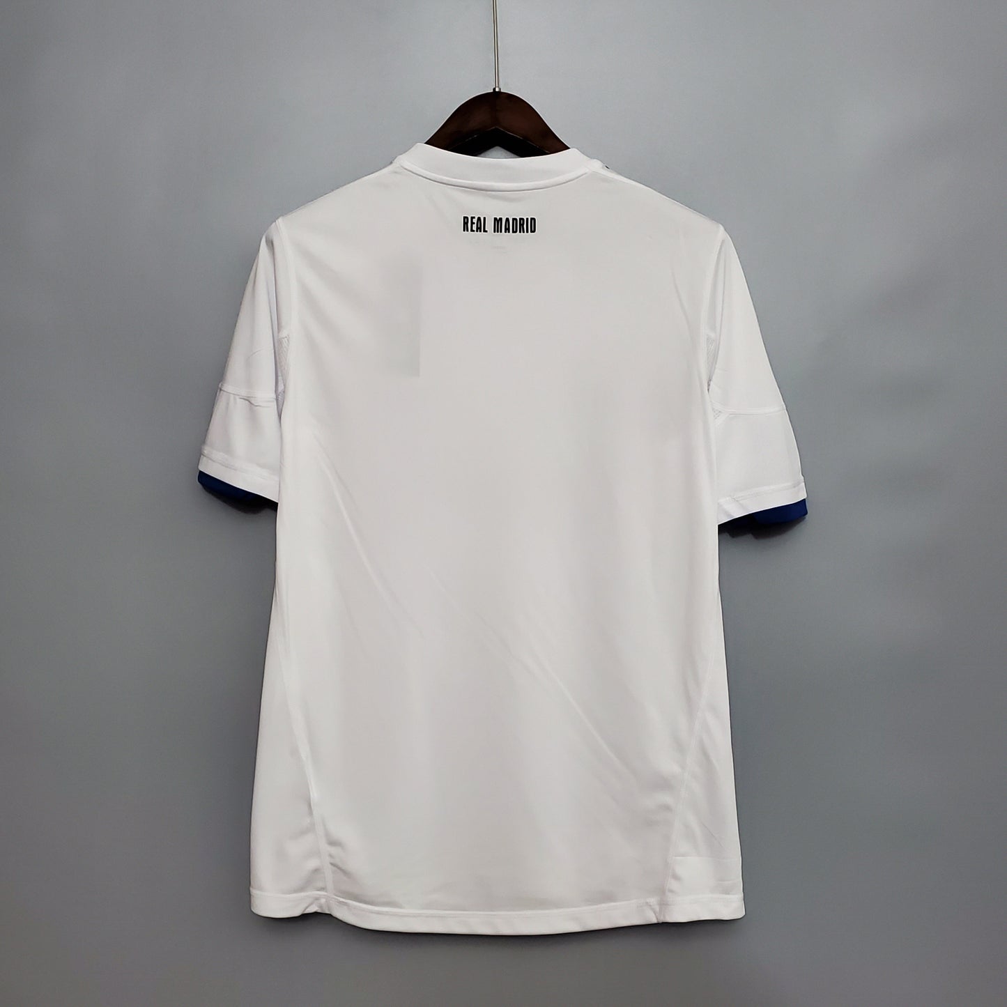 Camisola Real Madrid Titular 10/11 - Versão Retro