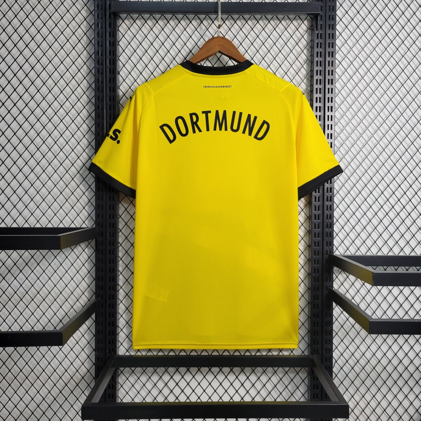 Borussia Dortmund Home 23/24 Shirt - Puma Torcedor Masculina - Launch