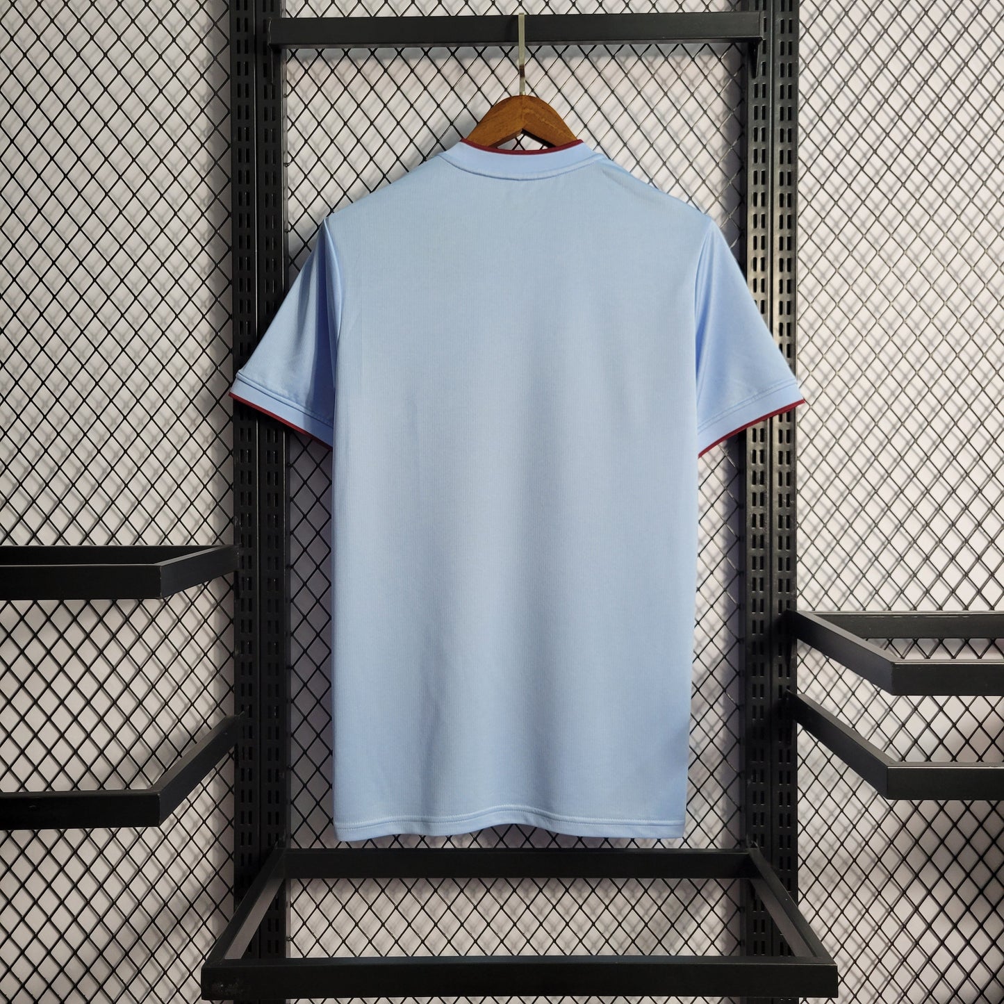 Camisola Aston Villa Reserva 22/23 - Versão Adepto