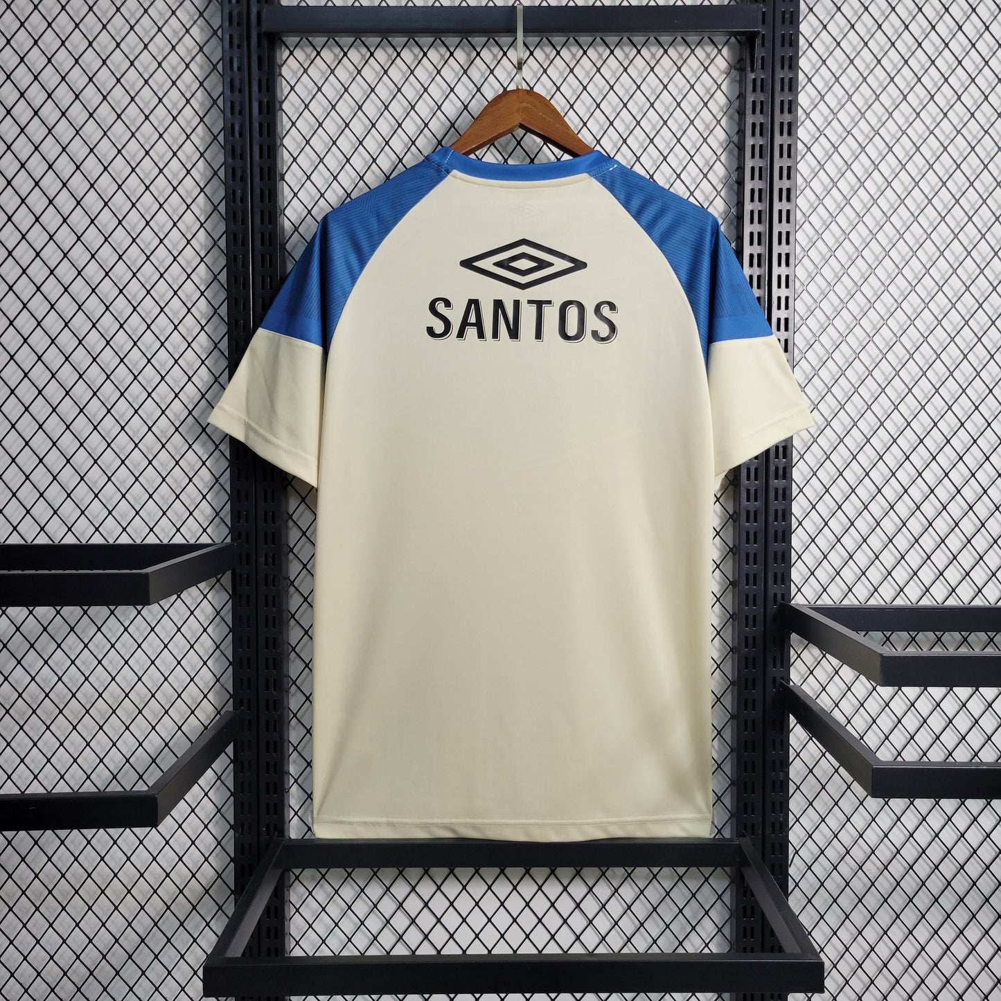 Camisola Santos Treino 23/24 - Umbro Adepto Masculina
