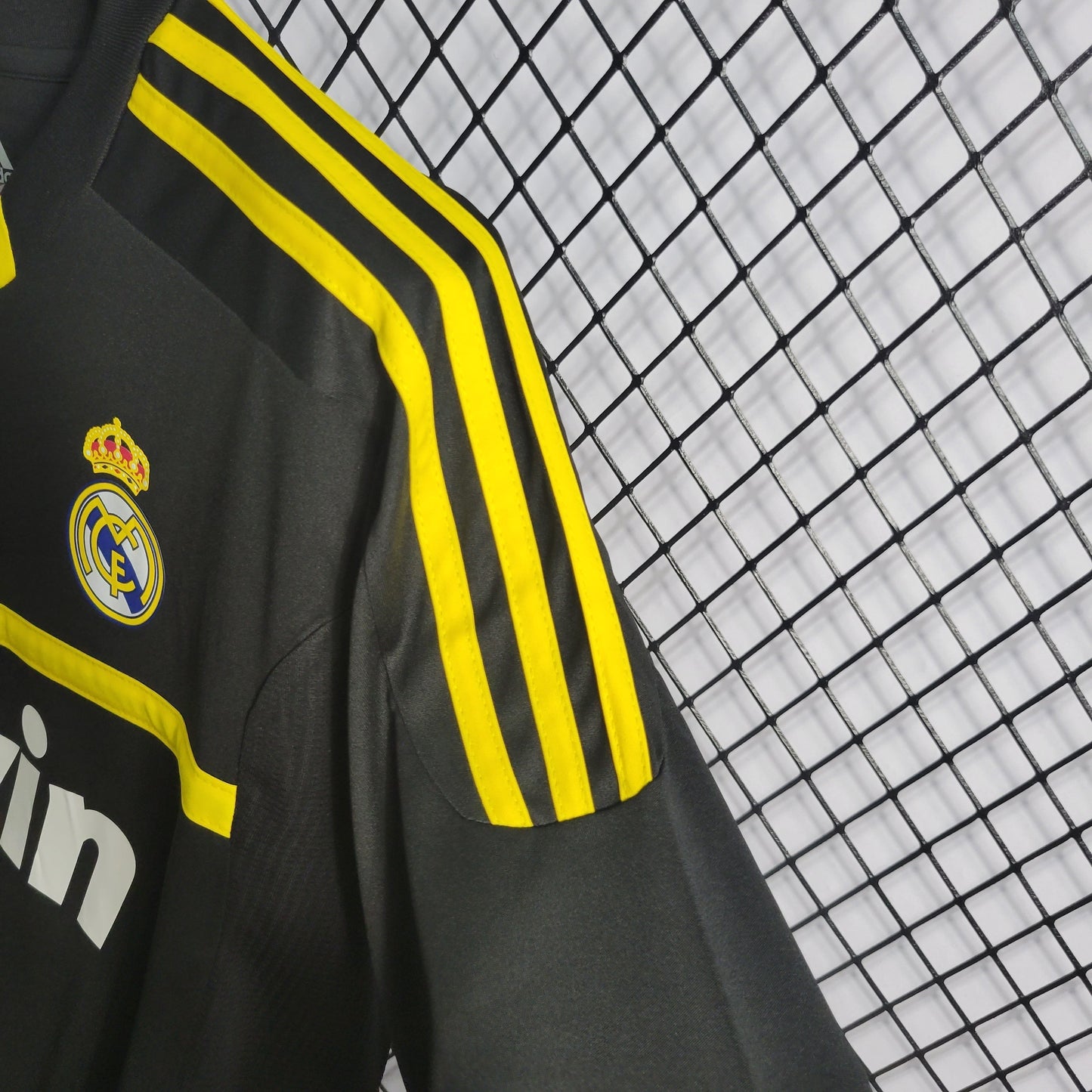 Camisola Real Madrid Guarda Rede Preta 11/12 - Versão Retro