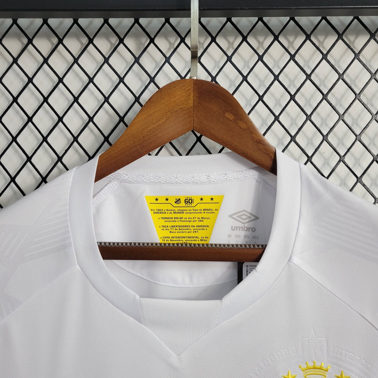 Camisola Santos Home 23/24 - Umbro Adepto Masculina