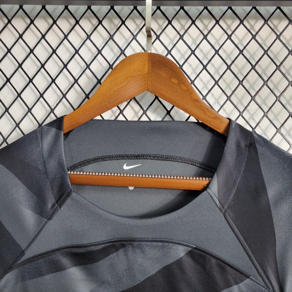 Camisola Liverpool Guarda Redes 23/24 - Nike Adepto Masculina