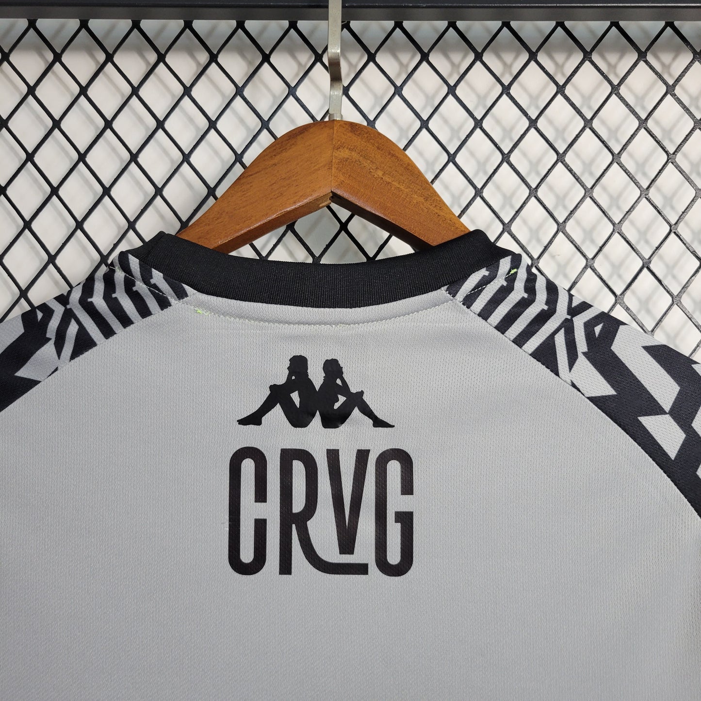 Camisola Vasco Treino 22/23 - Kappa Adepto Masculina - Cinza