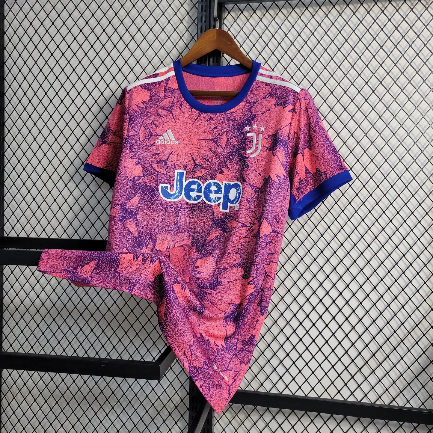 Juventus Special Edition Pink 22/23 Shirt - Fan Version