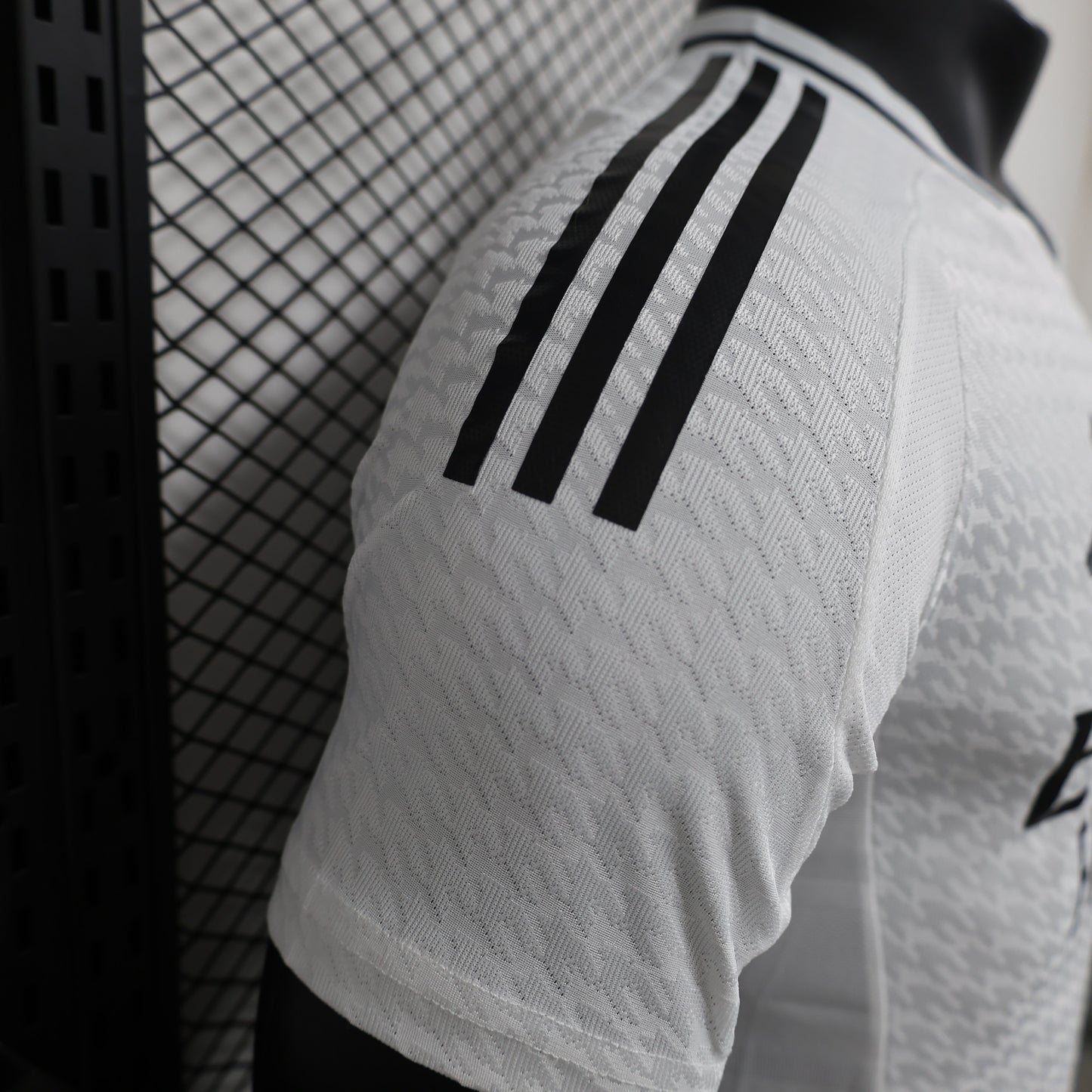 Camisola Real Madrid Home 24/25 - Versão Jogador - Lançamento