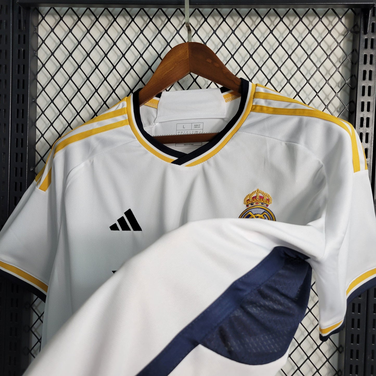 Camisola Real Madrid Home 23/24 - Adidas Adepto Masculina