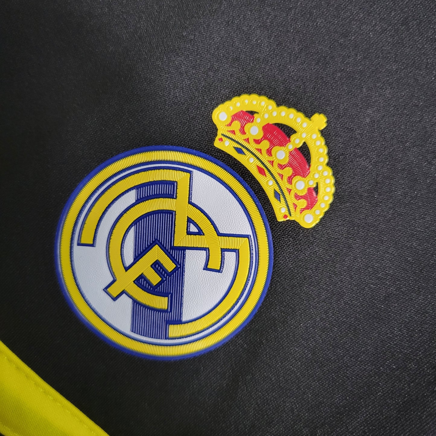 Camisola Real Madrid Guarda Rede Preta 11/12 - Versão Retro