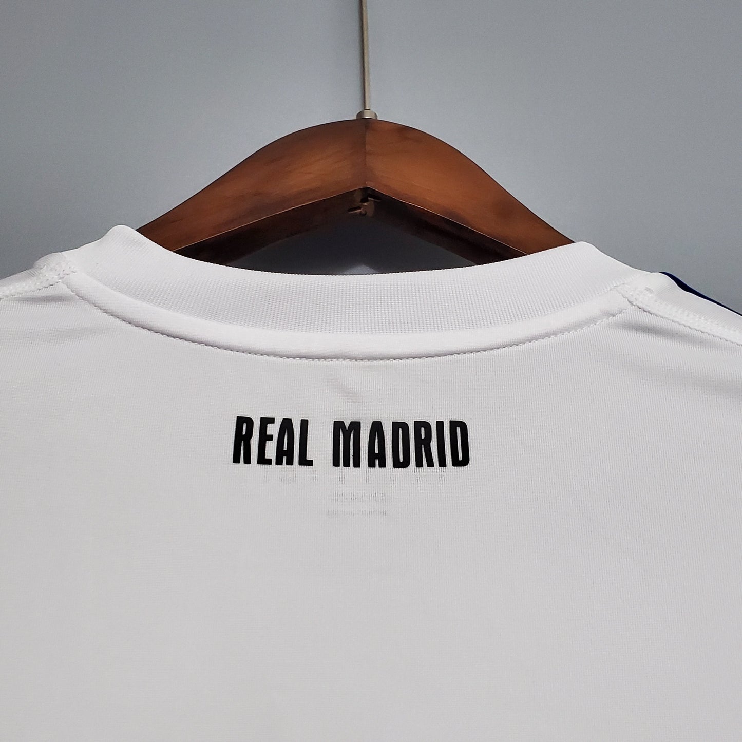 Camisola Real Madrid Titular 10/11 - Versão Retro Manga Comprida