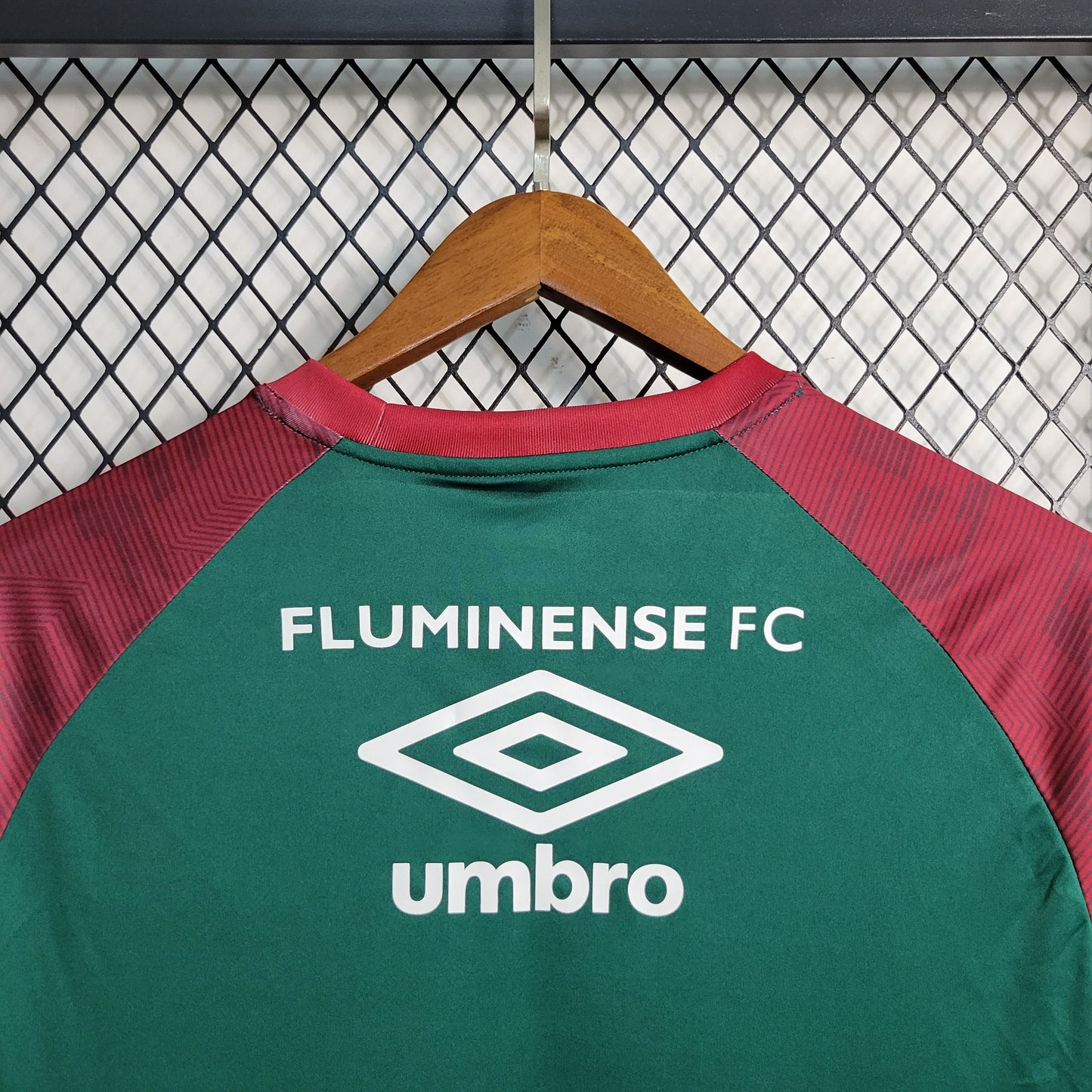 Camisola Fluminense Treino 23/24 - Umbro Adepto Masculina