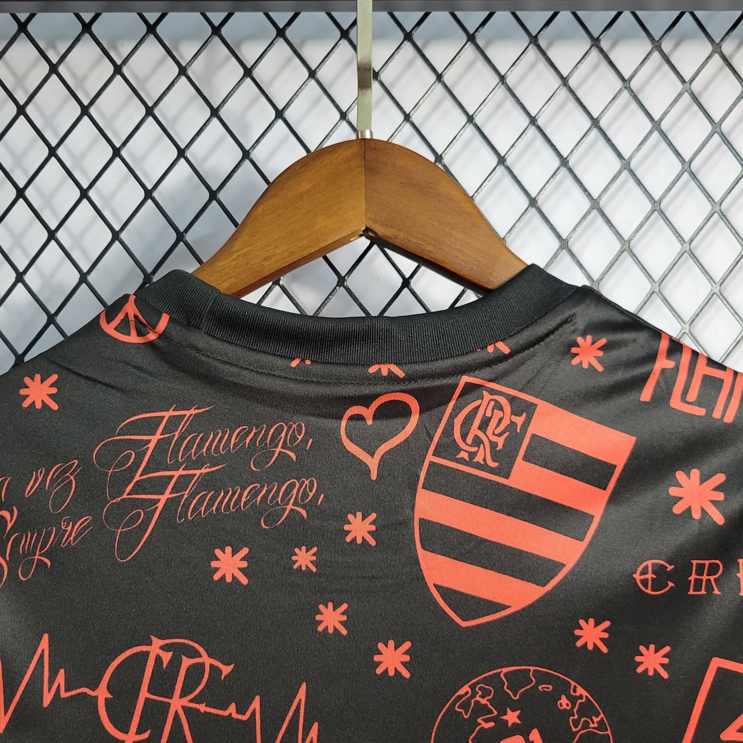Camisola Flamengo Pré Jogo 22/23 - Versão Feminina