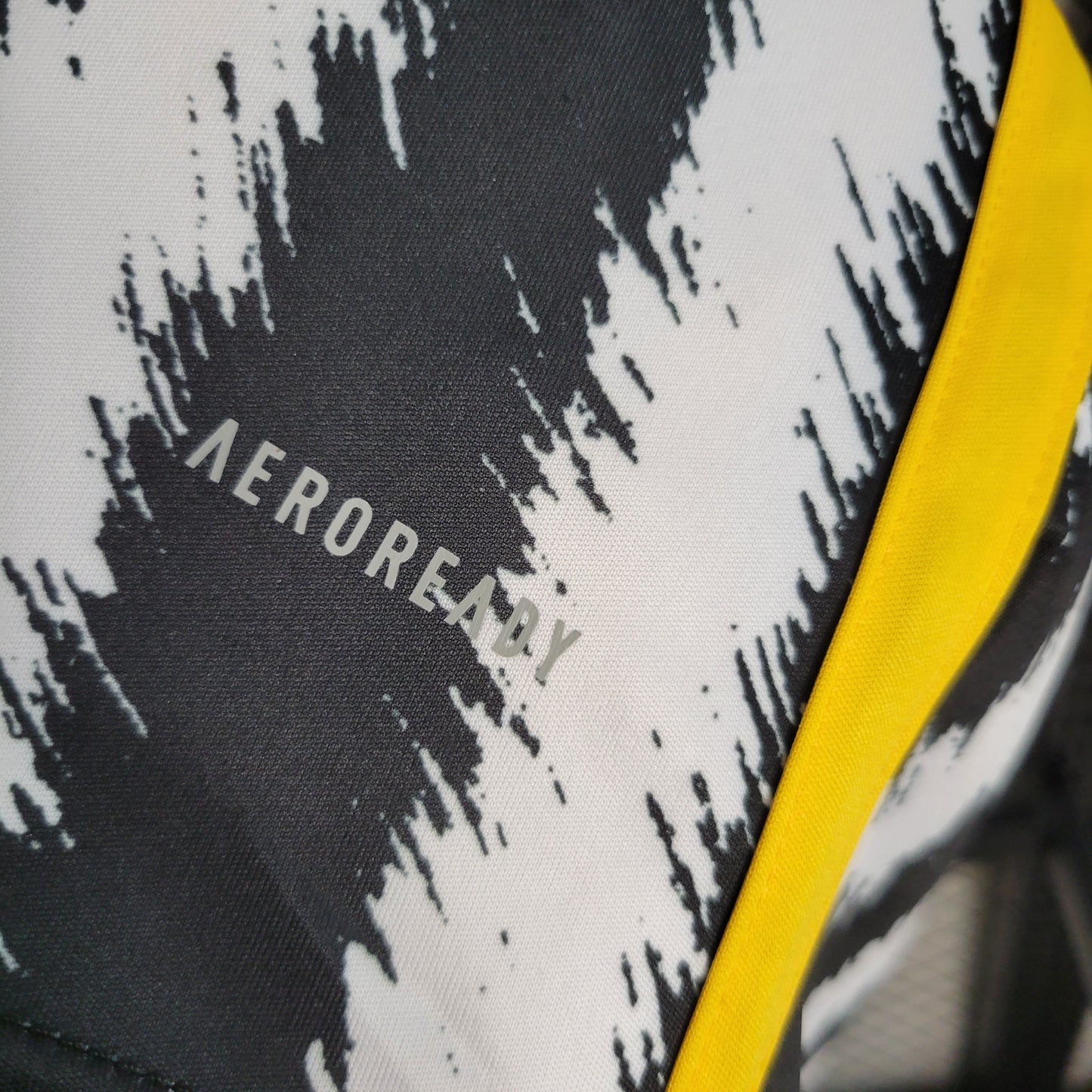 Juventus Home 23/24 Shirt - Adidas Fan Men's - Launch