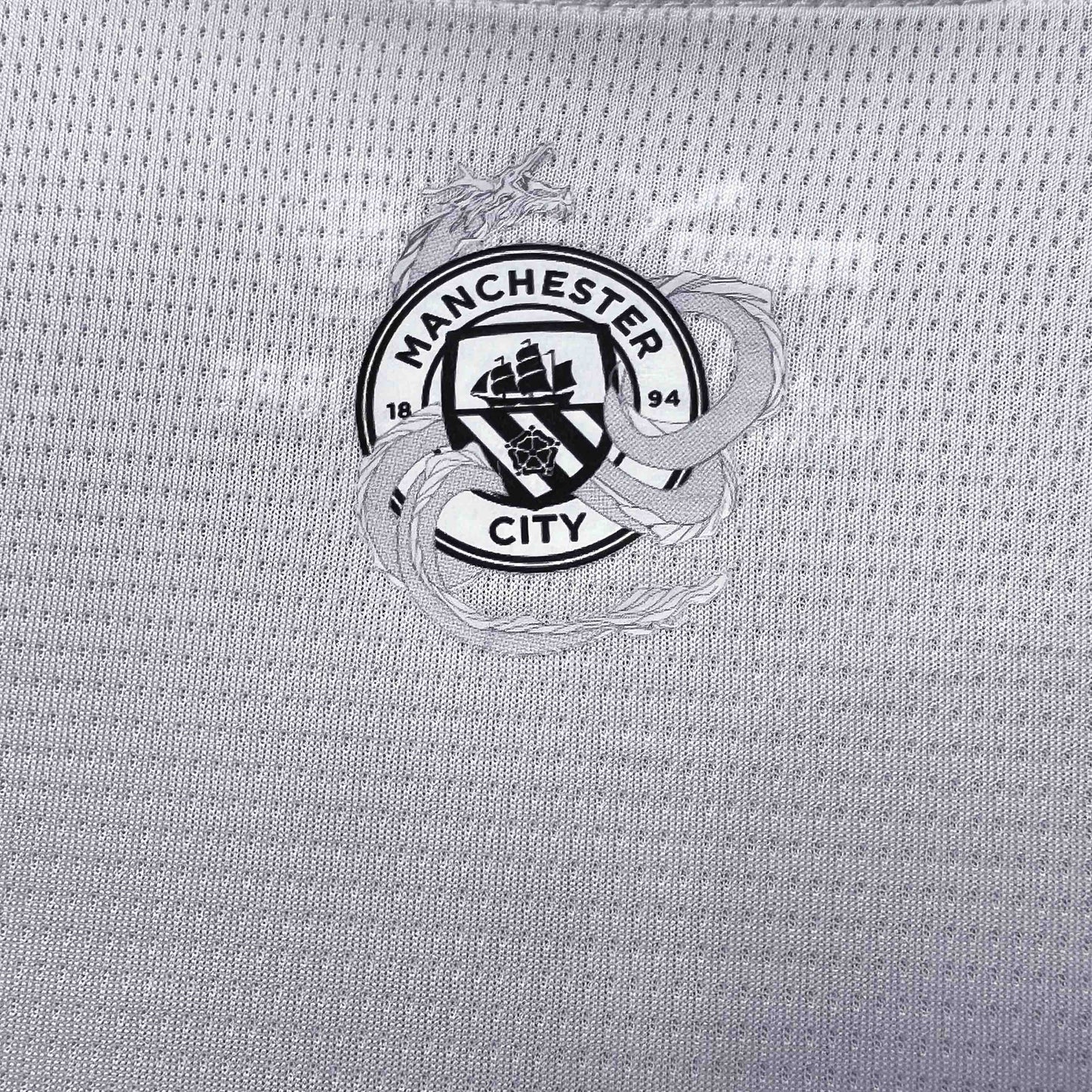 Camisola Manchester City Dragon 24/25 - Versão Adepto - Lançamento