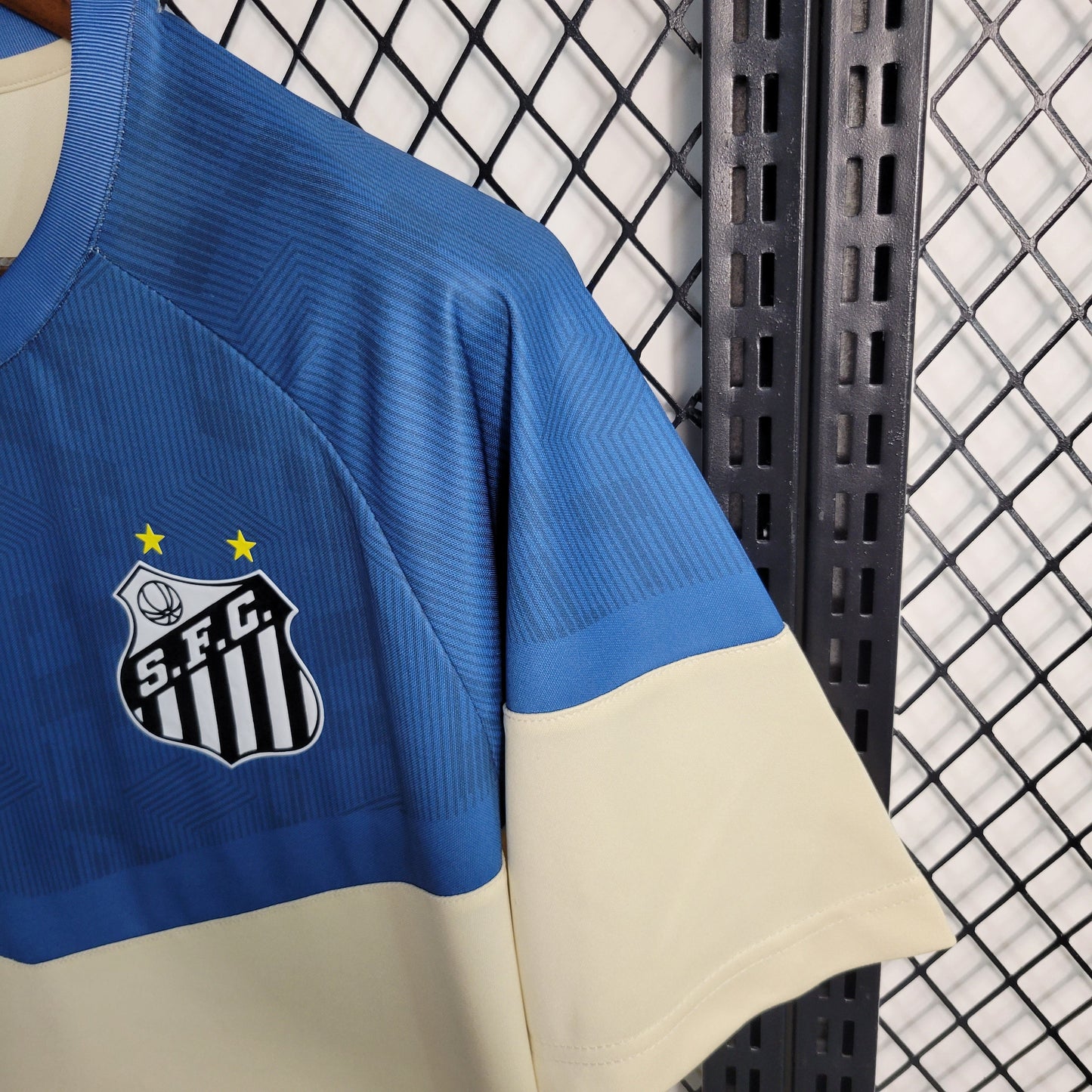 Camisola Santos Treino 23/24 - Umbro Adepto Masculina
