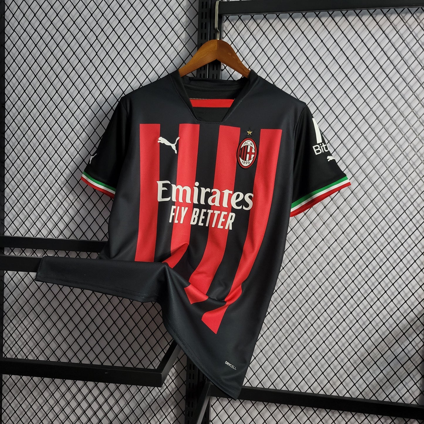 Camisola Milan Titular 22/23 - Versão Adepto