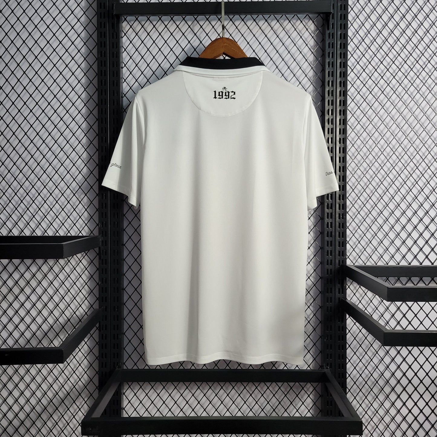 Camisola Santos Edição Especial Charlie Brown Branca 22/23 - Versão Adepto
