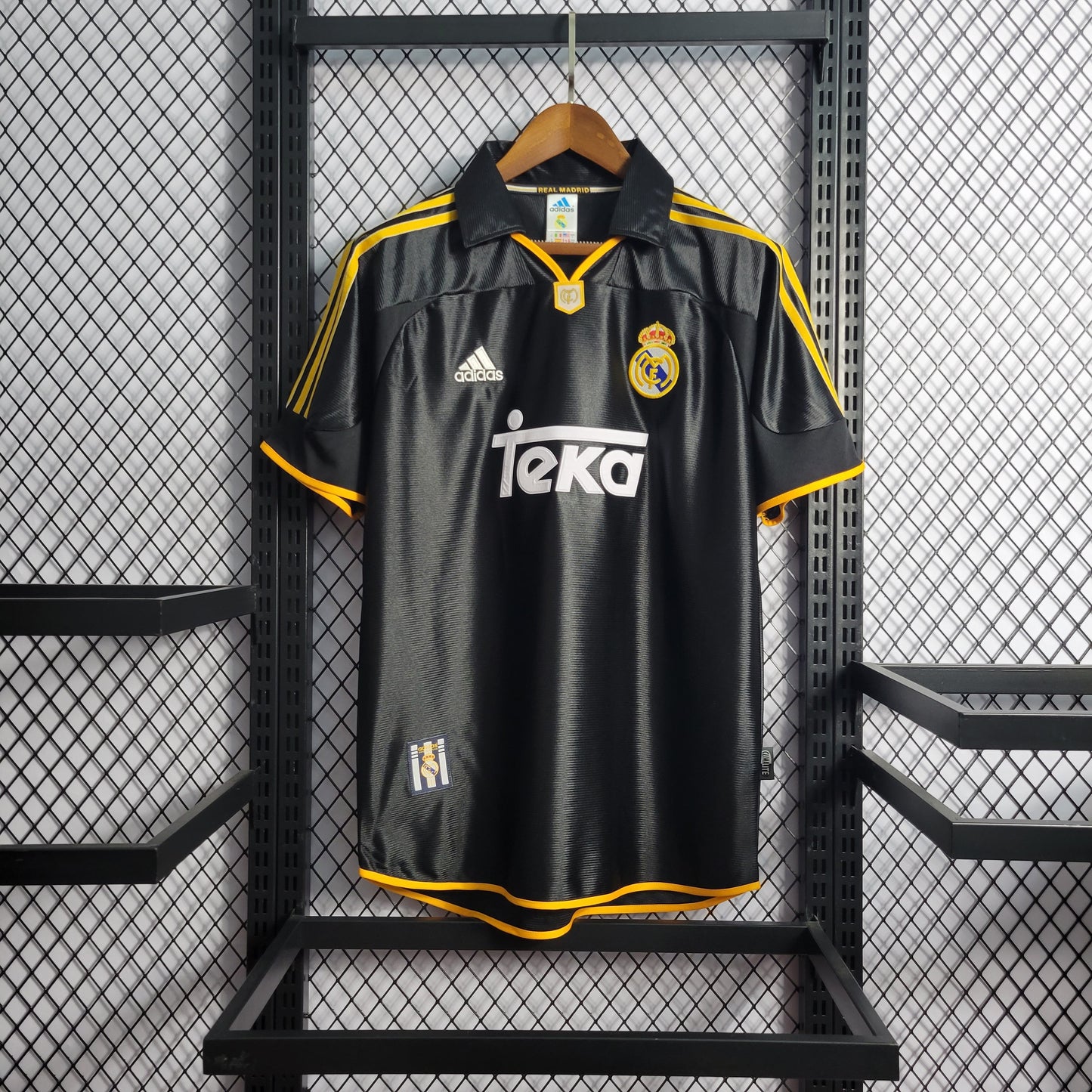 Camisola Real Madrid Reserva 99/00 - Versão Retro