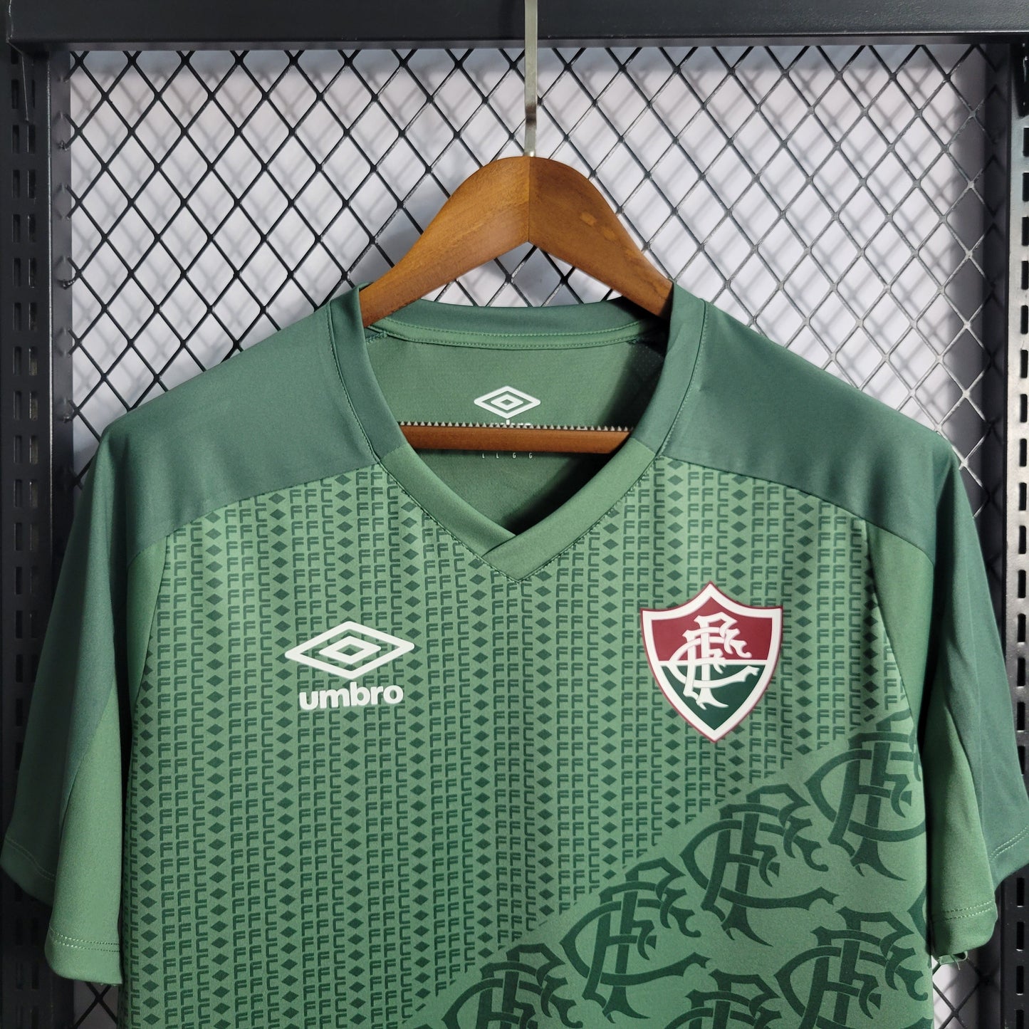 Camisola Fluminense Treino 23/24 - Umbro Adepto Masculina - Verde