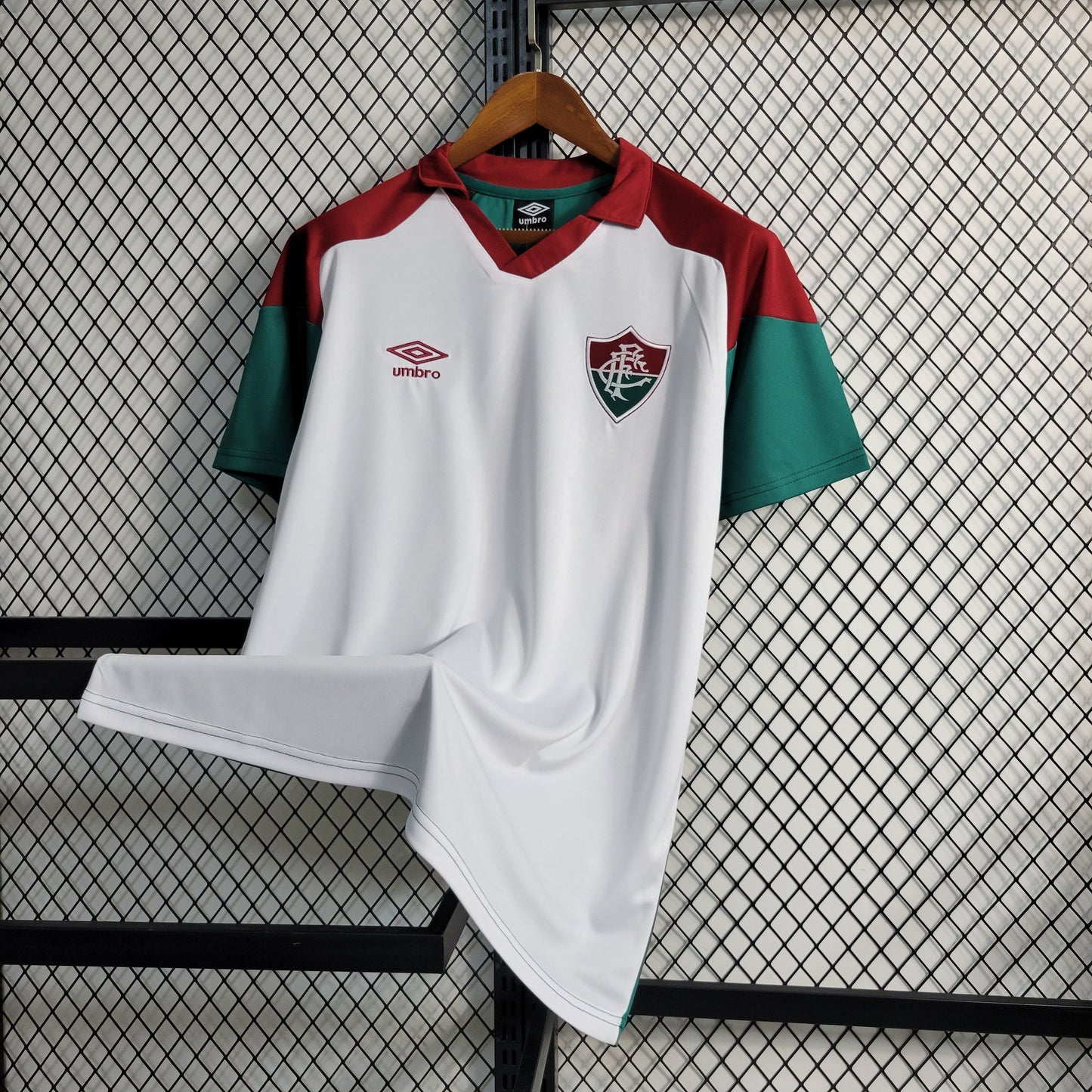Camisola Fluminense Treino 23/24 - Umbro Adepto Masculina - Branco
