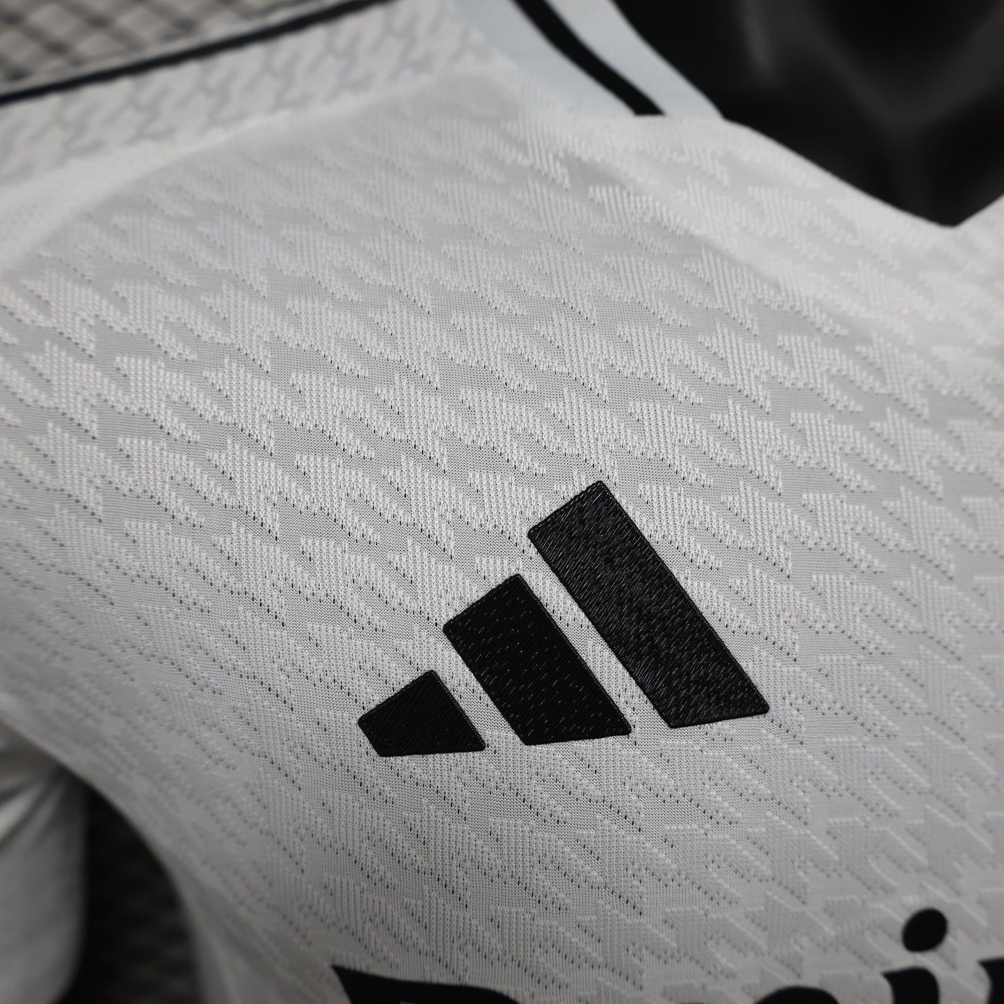 Camisola Real Madrid Home 24/25 - Versão Jogador - Lançamento