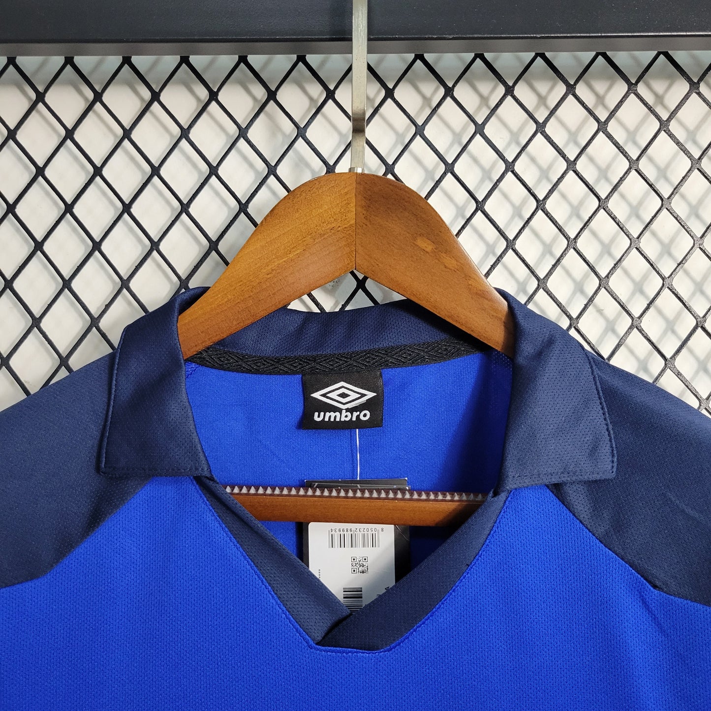 Camisola Santos Treino 23/24 - Umbro Adepto Masculina