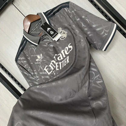 Camisola Real Madrid Alternativo Cinza 24/25 - Versão Adepto