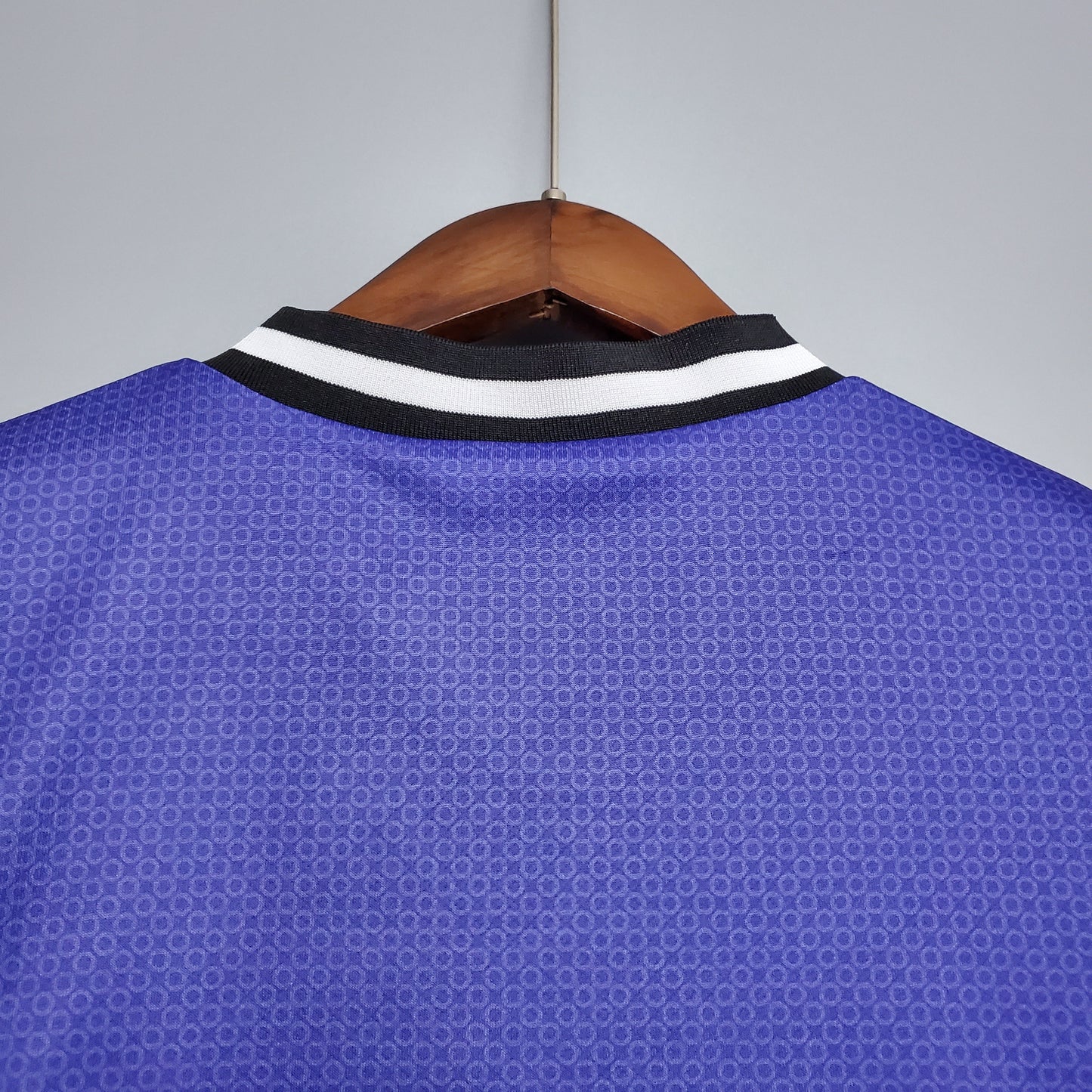 Camisola Real Madrid Reserva 97/98 - Versão Retro