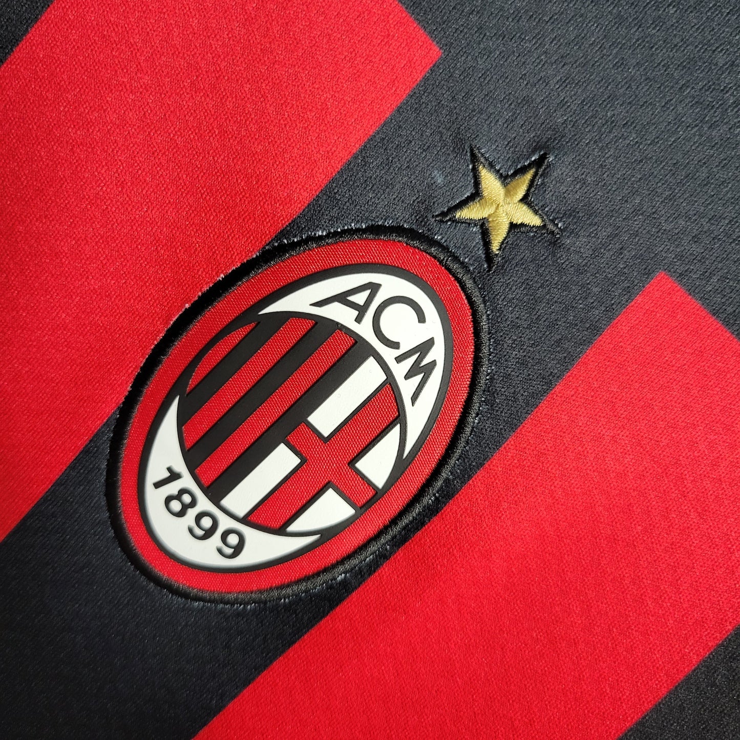 Camisola Milan Titular 22/23 - Versão Adepto