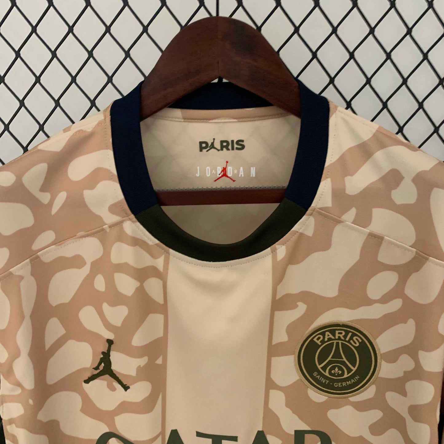 Camisola PSG Third Bege 24/25 - Versão Adepto - Lançamento