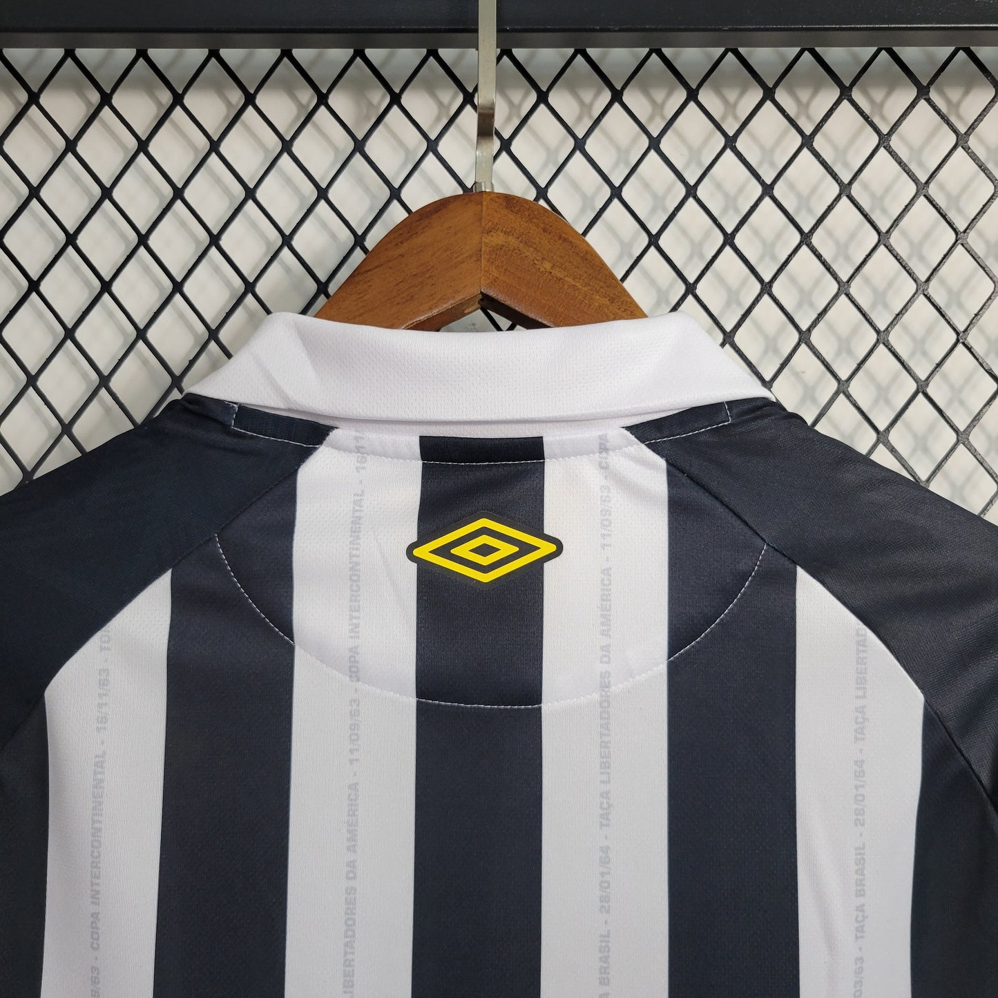 Camisola Santos Away 23/24 - Umbro Adepto Masculina