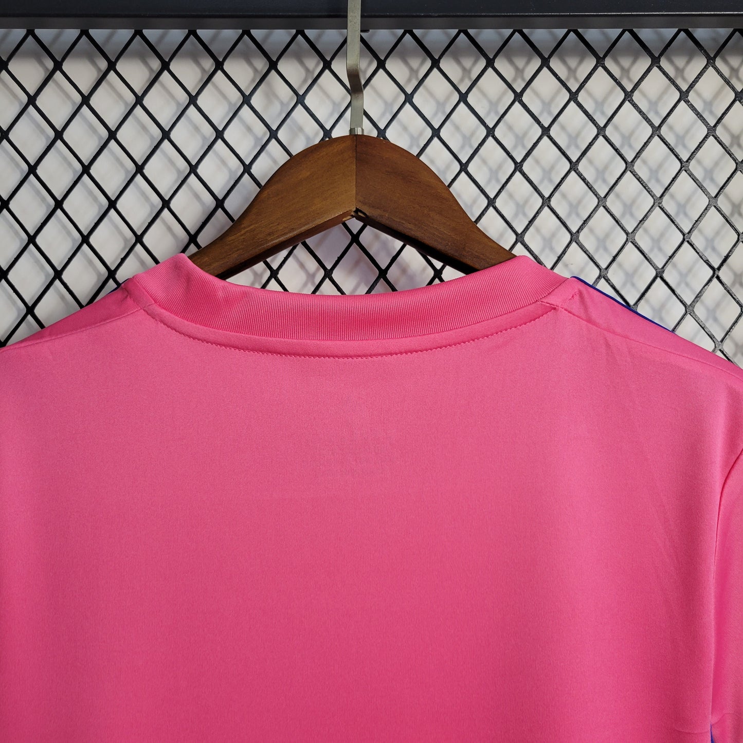 Camisola Cruzeiro Edição Especial Rosa 22/23 - Versão Feminina