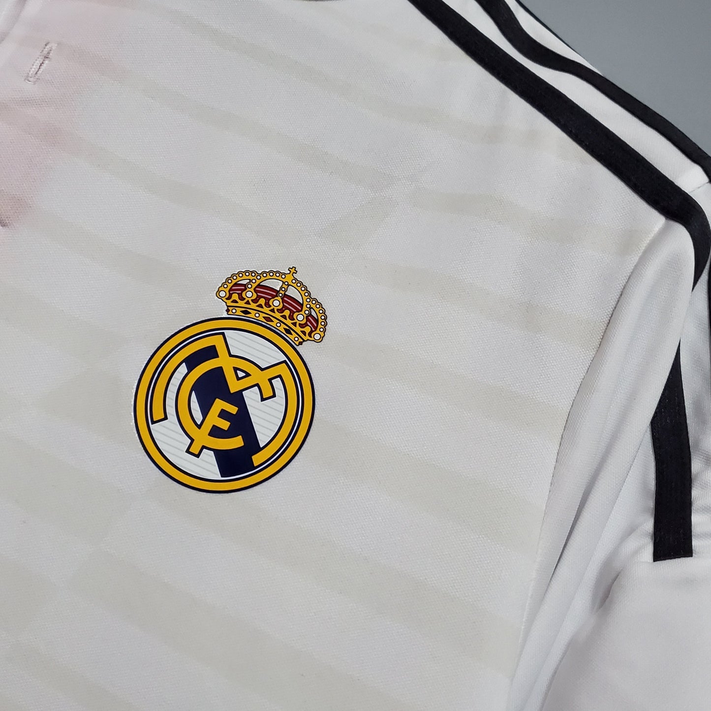 Camisola Real Madrid Titular 14/15 - Versão Retro