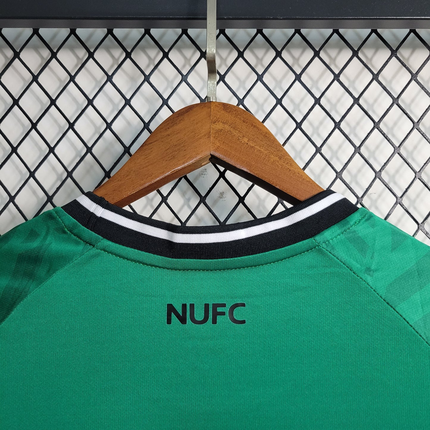 Camisola Newcastle Away 23/24 Versão Adepto Masculino