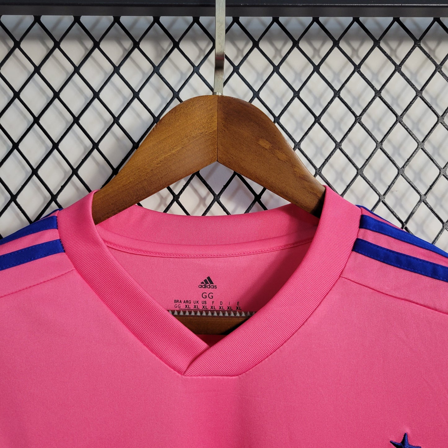 Camisola Cruzeiro Edição Especial Rosa 22/23 - Versão Adepto