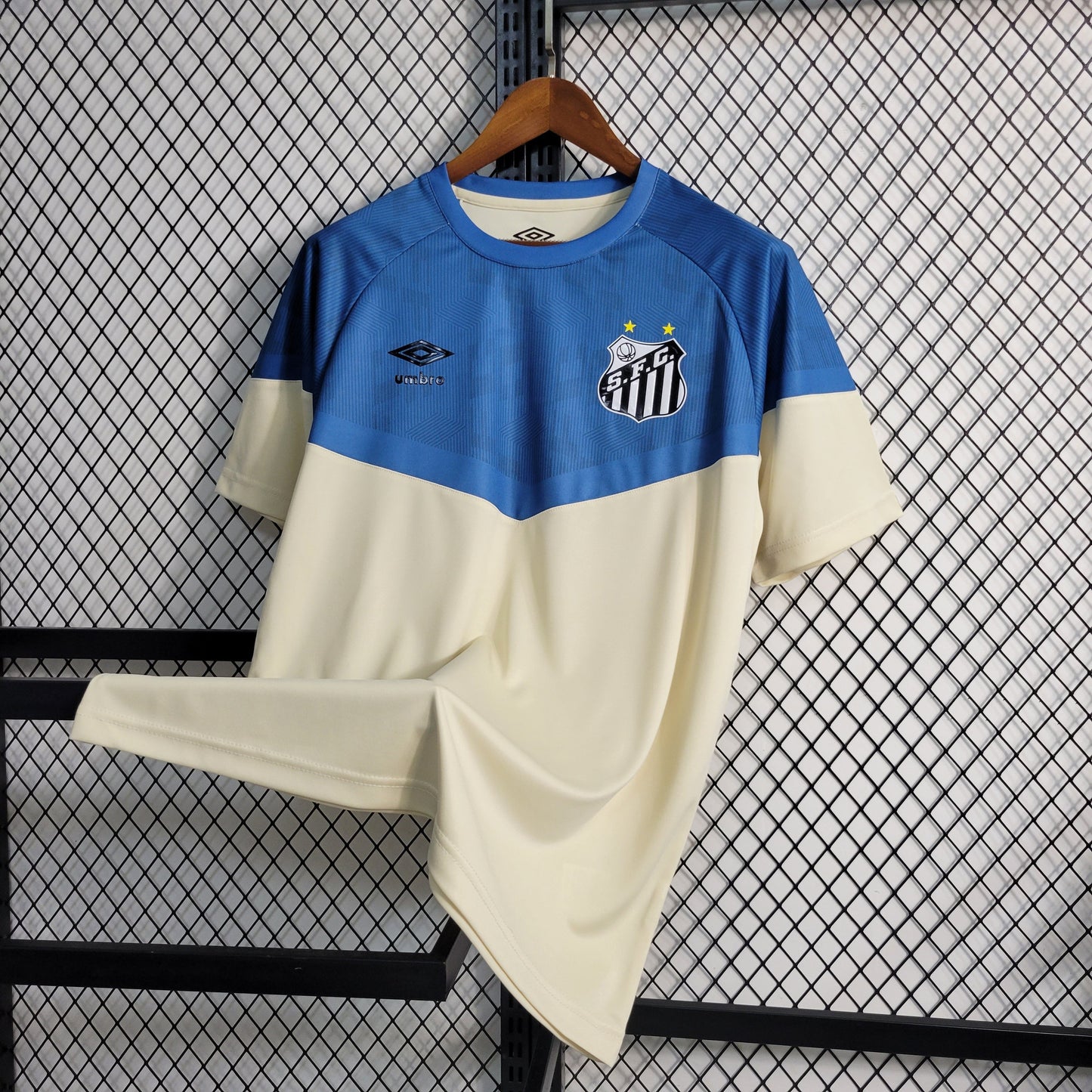 Camisola Santos Treino 23/24 - Umbro Adepto Masculina
